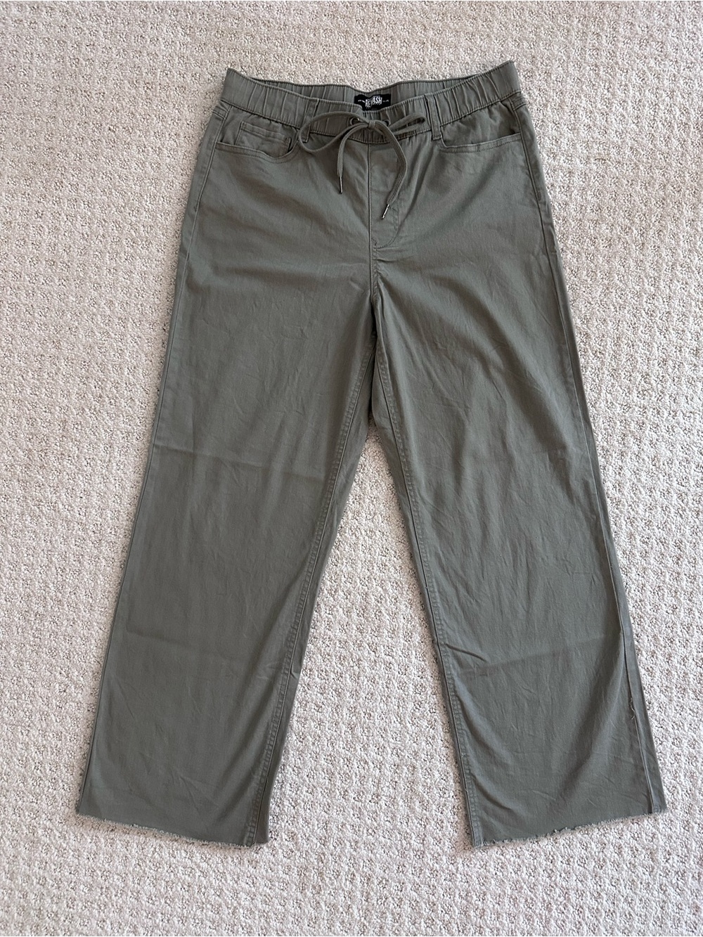 REBRAND Stretchy Wide Leg Dusty Sage Pant Fray Cuff Size Large